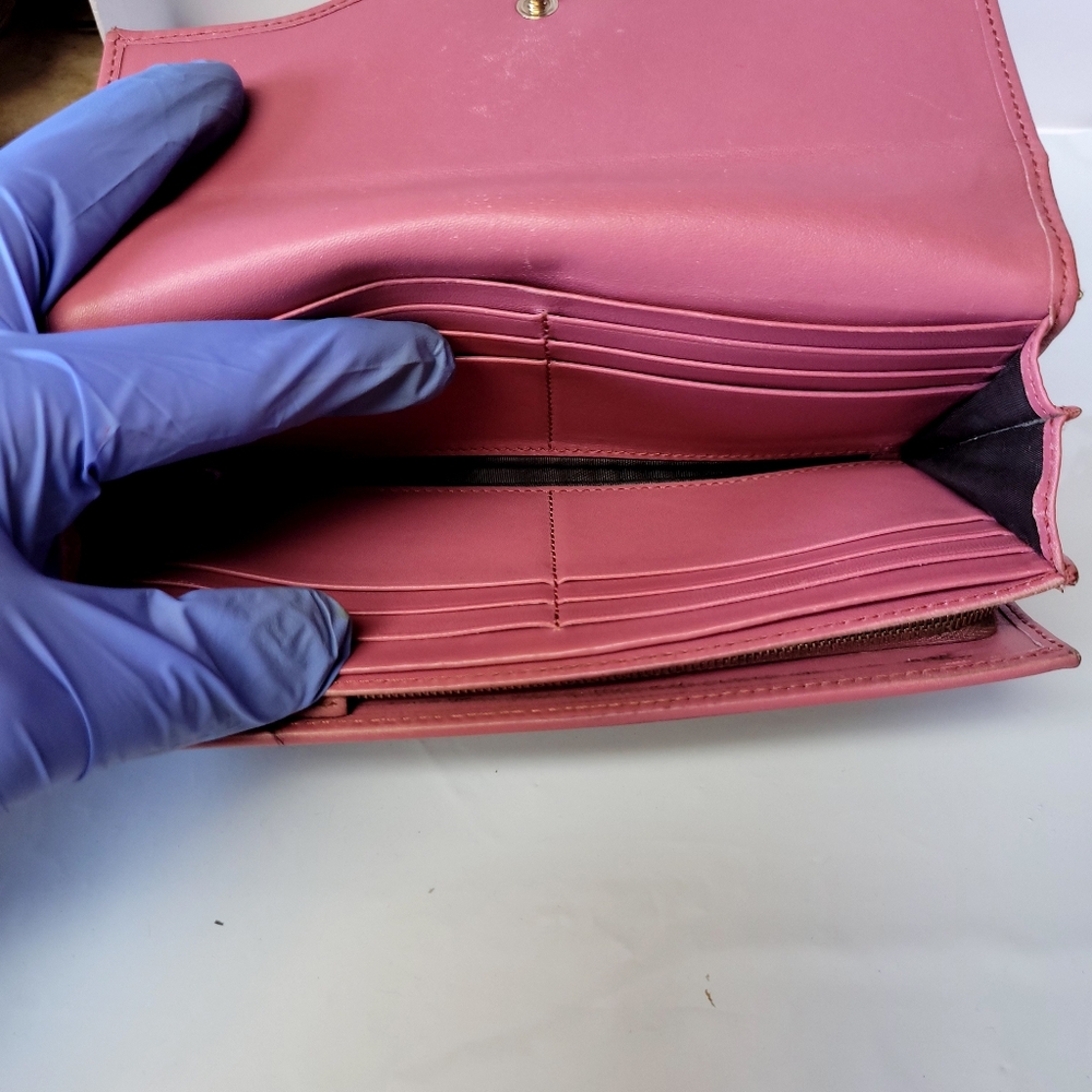 Gucci Bifold Interlocking GG Wallet - Picture 10 of 11